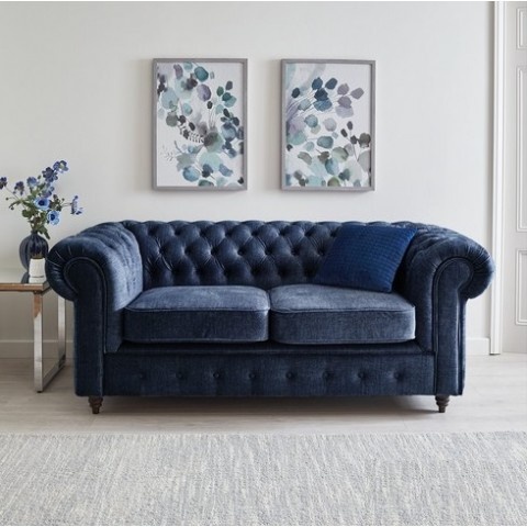 VALENCIA – niebieska, stylowa sofa Chesterfield dla dwóch osób