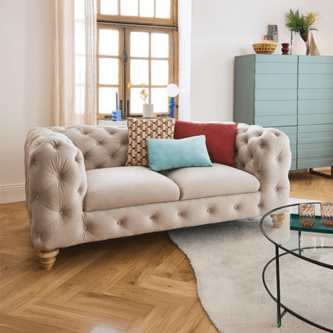 Sofa dwuosobowa pikowana TEO WOOD Chesterfield