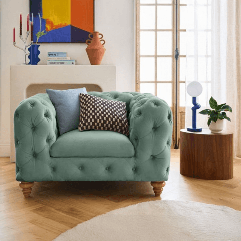 Fotel pikowany TEO WOOD Chesterfield