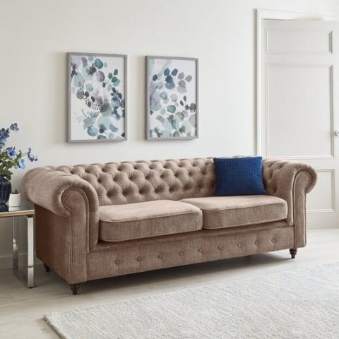 VALENCIA w kolorze beżowym – sofa Chesterfield 3-osobowa do salonu