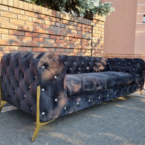 Sofa trzyosobowa czarna pikowana z kryształkami glamour Chesterfield TEO HIGH BLINK 3