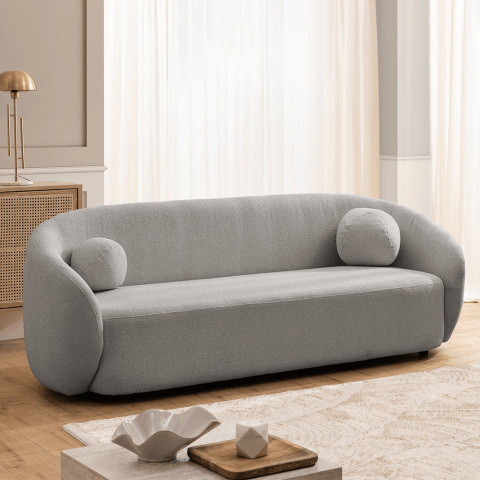Wygodna sofa Cloudi szara – nowoczesna forma z dekoracyjnymi poduszkami