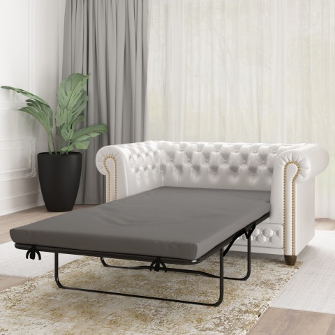 Rozkładana sofa Chesterfield FELIX 2 – biała ekoskóra, z funkcją spania, 2-osobowa