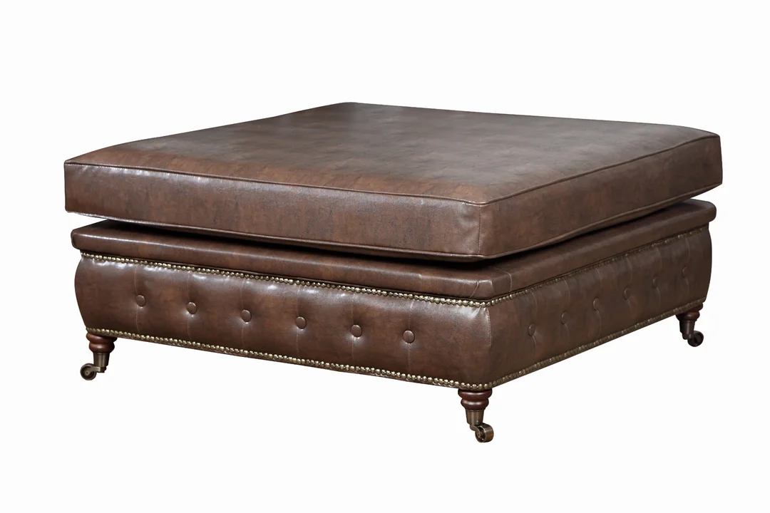 Puf pikowany glamour 100x100 VINCENT — MG 20