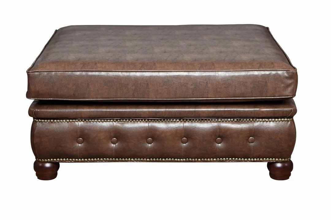 Puf pikowany glamour 100x100 VINCENT — MG 20