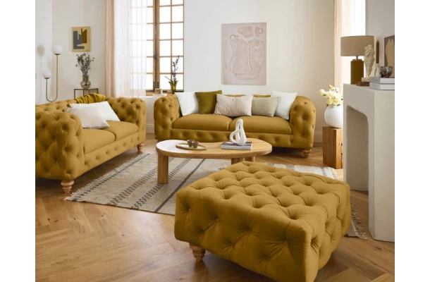 Sofa trzyosobowa pikowana TEO WOOD Chesterfield - design i funkcjonalnosc w parze