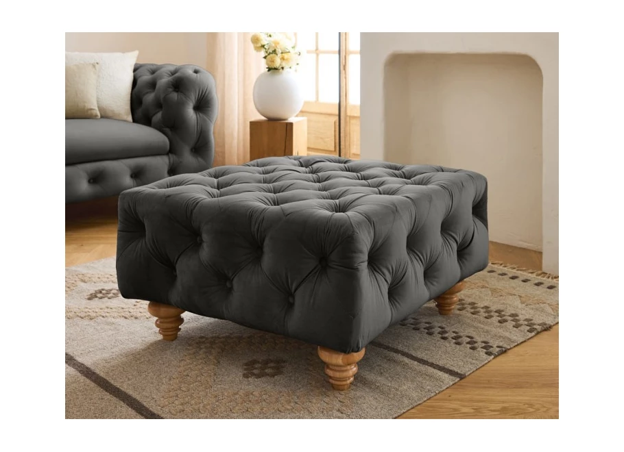 Puf pikowany TEO WOOD Chesterfield