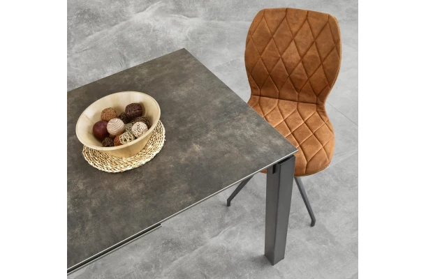 Stół industrialny rozkładany HUZAR - design i funkcjonalnosc w parze