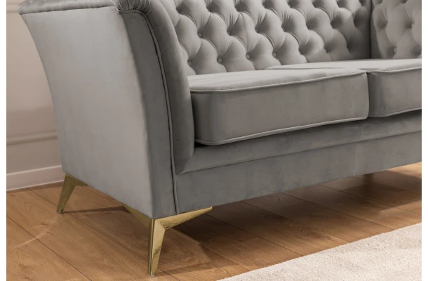 Sofa trzyosobowa pikowana Chesterfield HASSO BIS - design i funkcjonalnosc w parze