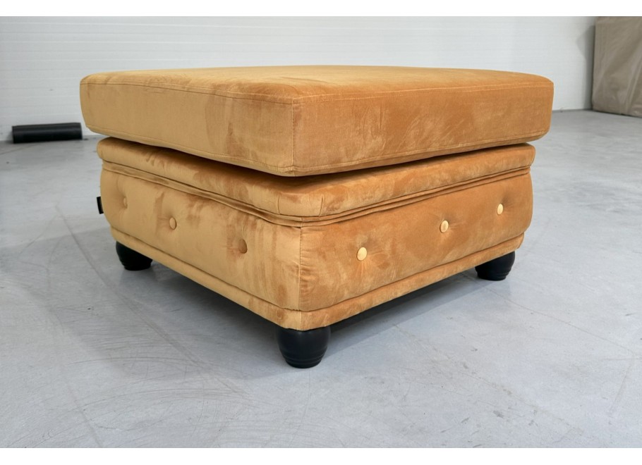 Pufa pikowana Chesterfield Vincent 75x70 tk. Magic Velvet 2215