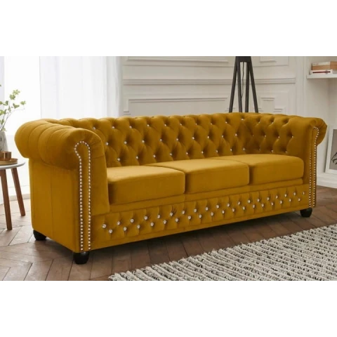 Welurowa sofa FELIX BLINK 3 Chesterfield – musztardowa, komfortowa, z kryształkami