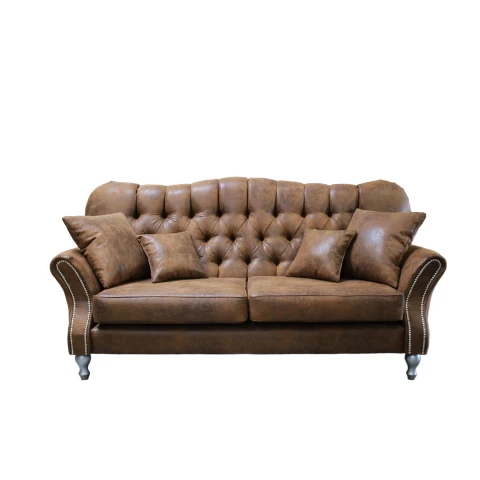 Brązowa sofa Chesterfield – klasyczna BOGOTA z ekoskóry, idealna do wnętrz vintage