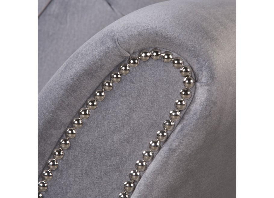 Pikowana sofa Chesterfield BOGOTA w kolorze szarym - elegancka i wygodna 9