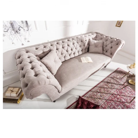 Szara sofa trzyosobowa Chesterfield PORTO – elegancka i wygodna do salonu