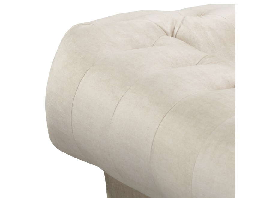 Beżowa sofa dwuosobowa pikowana Chesterfield z funkcją spania Fins - Vogue 01
