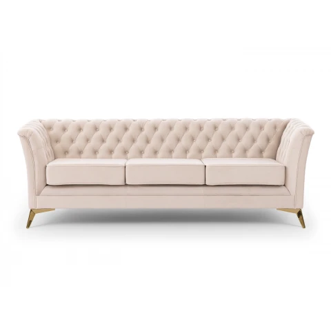 Sofa beżowa Chesterfield HASSO BIS – pikowana, trzyosobowa, na wysokich nogach