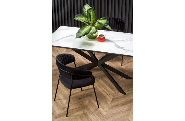 Stół rozkładany Esel - design i funkcjonalnosc w parze
