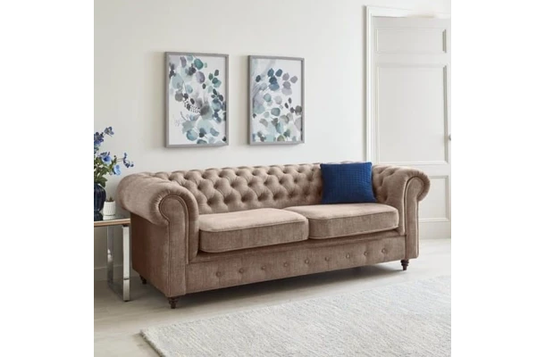 Sofa trzyosobowa pikowana Chesterfield VALENCIA - design i funkcjonalnosc w parze