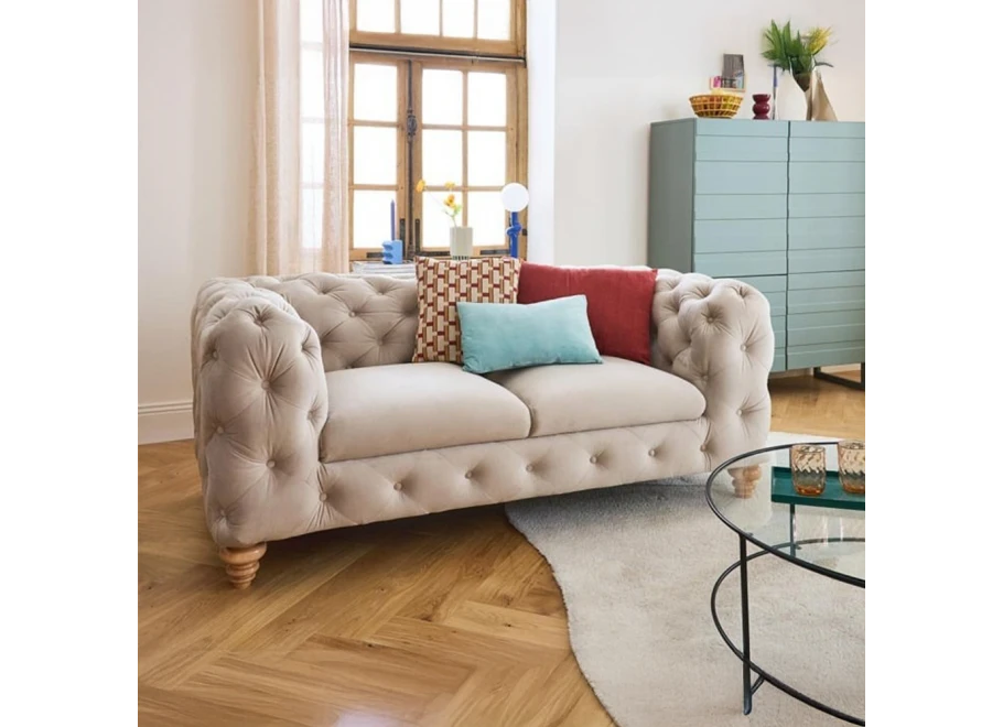 Sofa dwuosobowa pikowana TEO WOOD Chesterfield