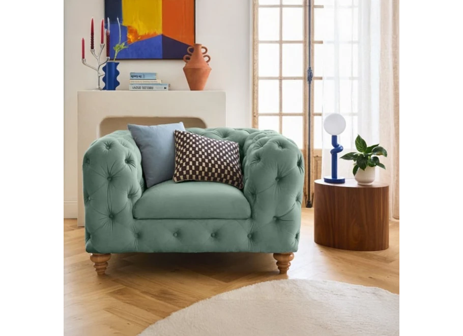 Fotel pikowany TEO WOOD Chesterfield