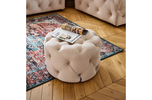 Puf pikowany Chesterfield BENTLEY - design i funkcjonalnosc w parze
