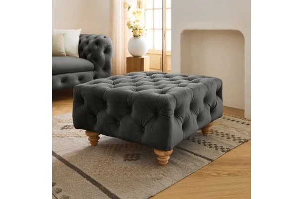 Puf pikowany TEO WOOD Chesterfield - design i funkcjonalnosc w parze