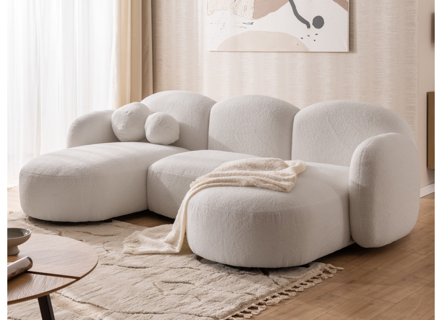 Narożnik pięcioosobowy Bloop U z ozdobnymi poduszkami biały boucle 5