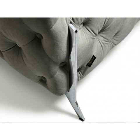 Sofa pikowana szara glamour Chesterfield na wysokich nóżkach TEO HIGH 3