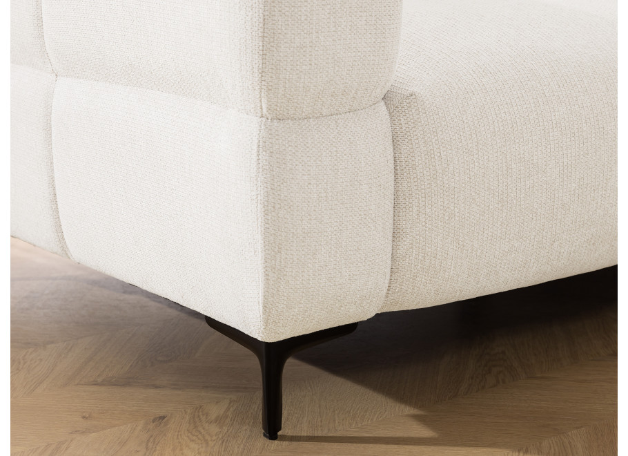 Nowoczesna Sofa na wysokich nóżkach Valentia 3os – Kanapa do Salonu - Aragon 01