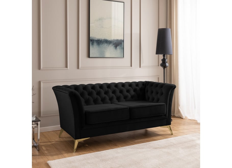Czarna sofa Chesterfield HASSO BIS – pikowana, na wysokich metalowych nogach