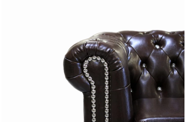 Sofa dwuosobowa z funkcją spania pikowana Chesterfield FELIX BLINK 2 - design i funkcjonalnosc w parze Sofa dwuosobowa z funkcją spania pikowana Chesterfield FELIX BLINK 2 - design i funkcjonalnosc w parze